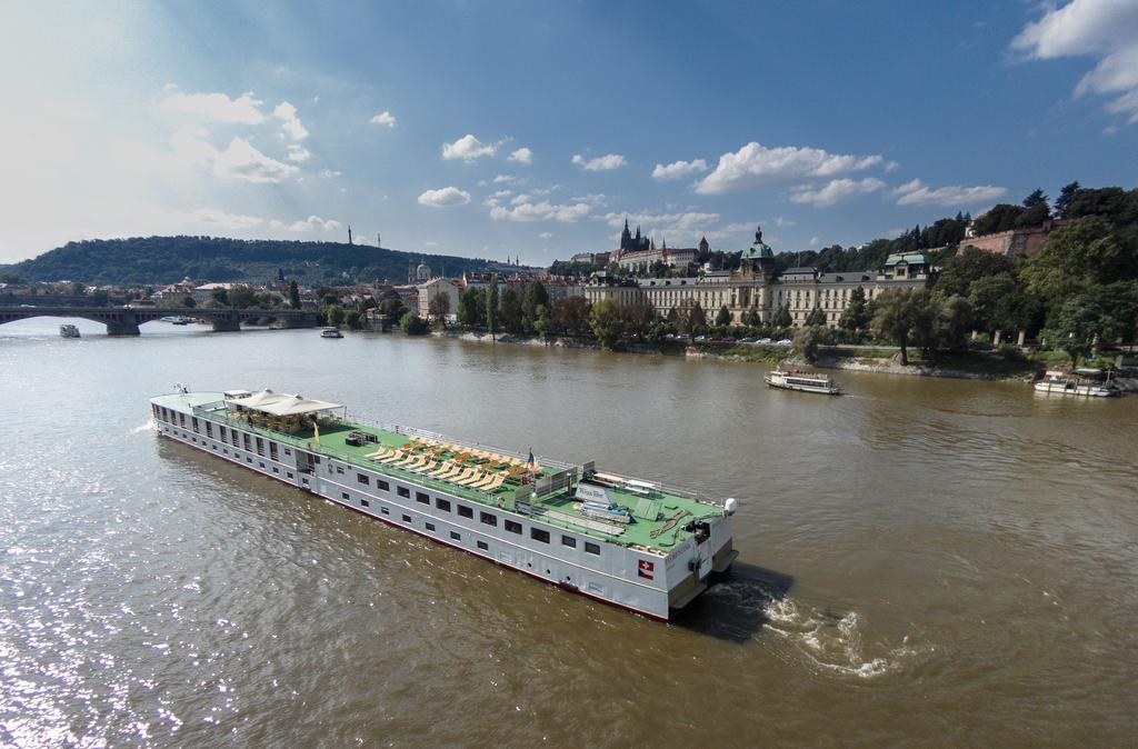 Florentina Boat Praha Bagian luar foto